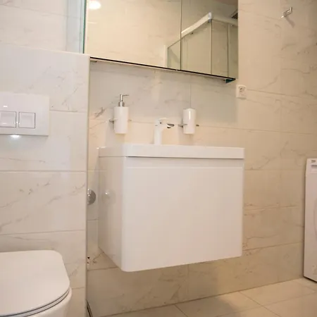 Kovac Riverfront شقة موستار